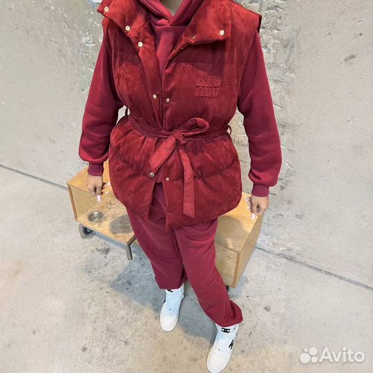 Костюм тройка