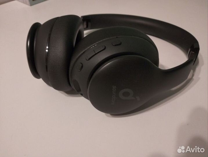 Беспроводные наушники soundcore q10i