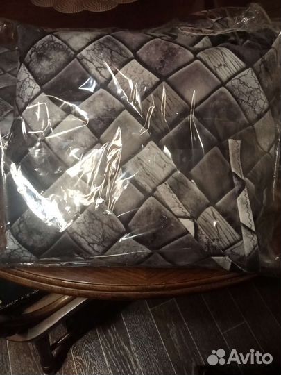 Подушки для стула 4 штуки