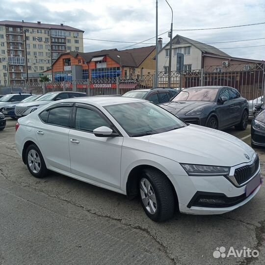 Skoda Octavia 1.4 AT, 2021, 205 000 км