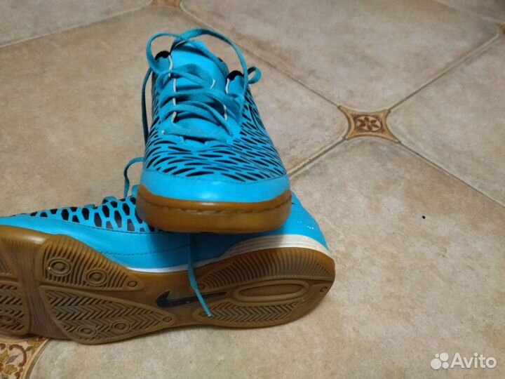 Футзалки nike magista