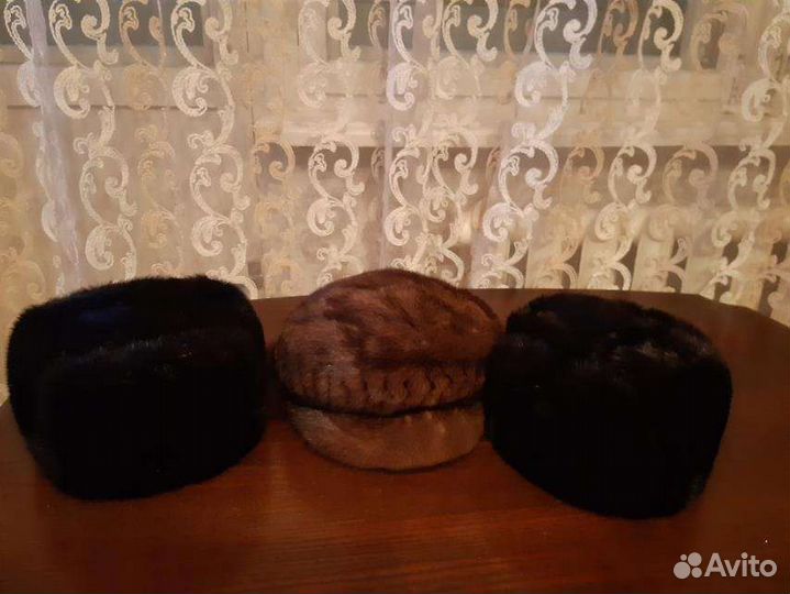 Дубленка и шапки