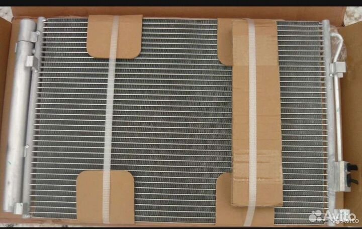 Радиатор кондиционера на Hyundai Solaris/Kia Rio