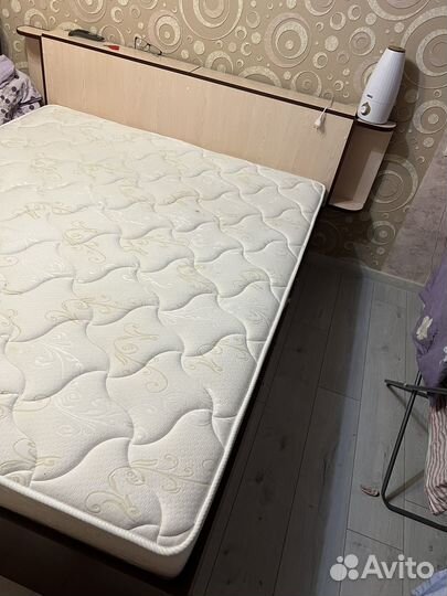 Кровать, двуспалка 1,90-1,60,с матрасом Аскона