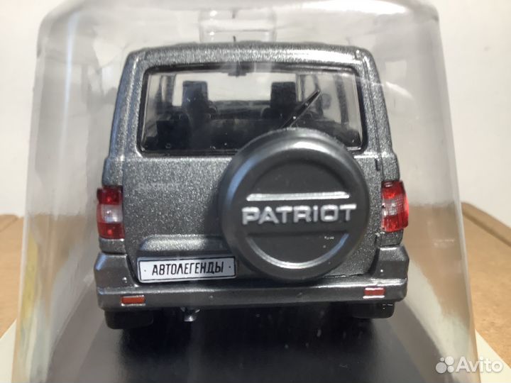 Модель автомобиля УАЗ патриот 2016 1:43 деа