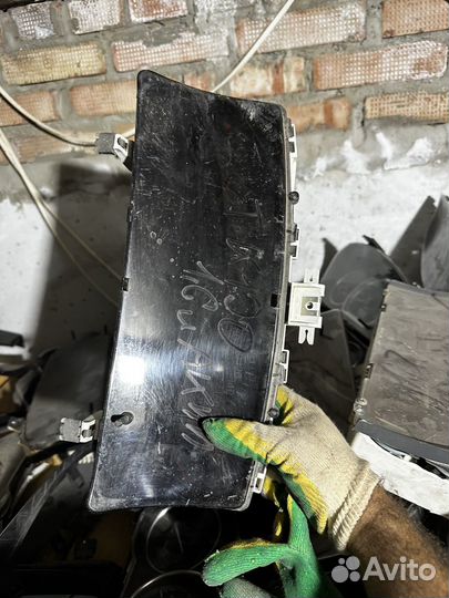 Панель приборовтойота Корола 120 АКПП