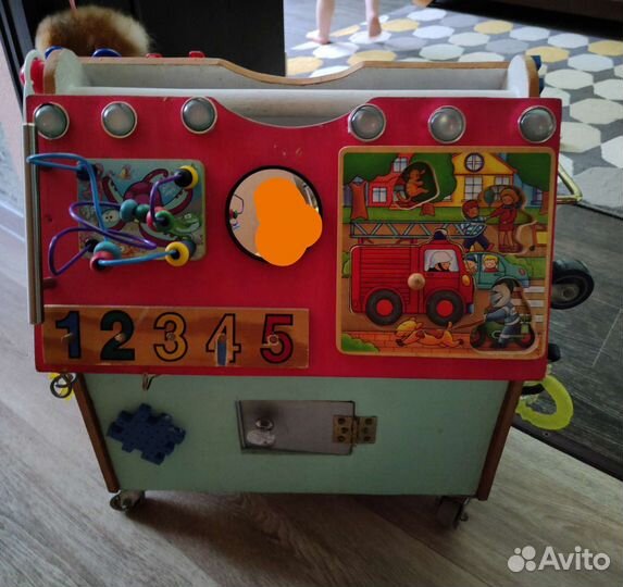 Домик бизи борд