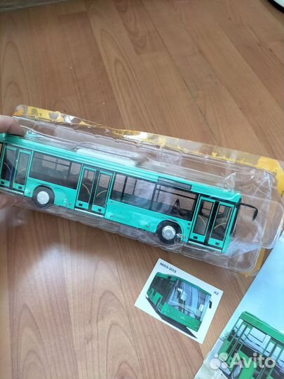 Модель автобуса маз 203 1/43