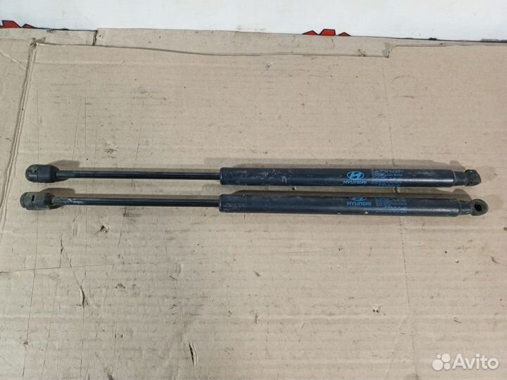 Амортизатор капота Hyundai Santa Fe