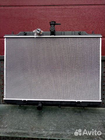 Радиатор Ниссан х траил т 31