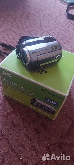 Видеокамера JVC