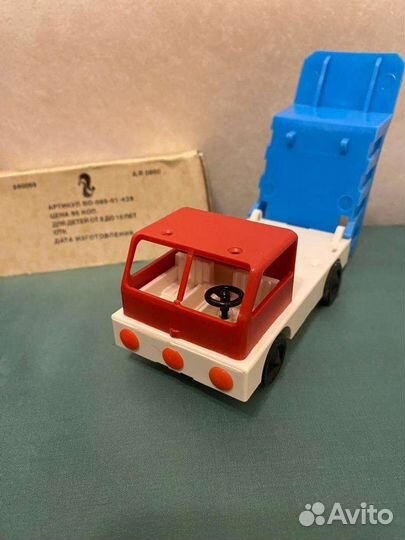 Игрушка Машина самосвал СССР винтаж