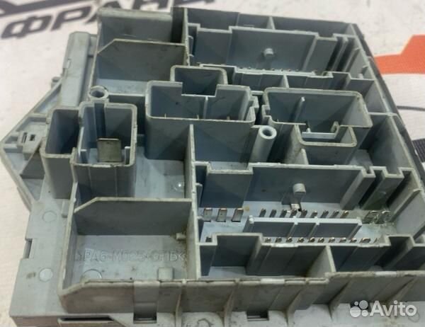 Блок предохранителей под капот Citroen Jumper