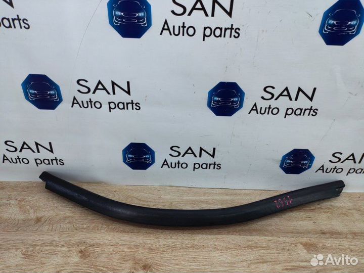 Уплотнительная резинка капота задняя Bmw 3 F30