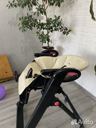 Стульчик для кормления nuovita