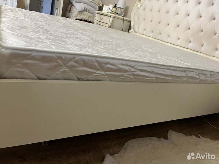 Матрас 180 200 бу