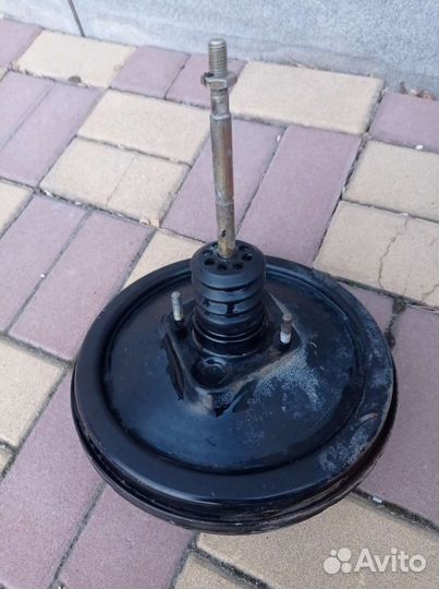 Вакуумный усилитель тормозов E34 M50