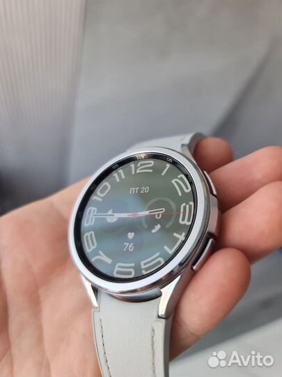 Смарт-часы Samsung Galaxy Watch6 Classic 47mm