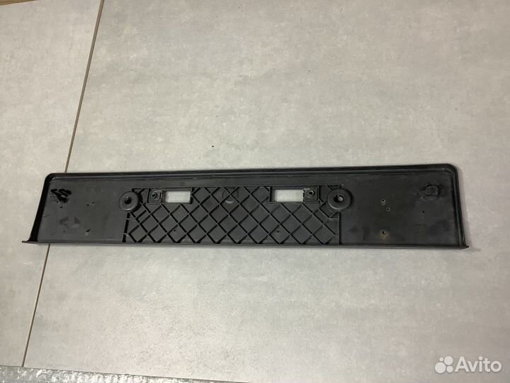 Площадка номерного знака Toyota LC Prado 150