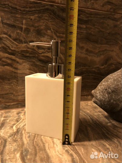 Дозатор для жидкого мыла
