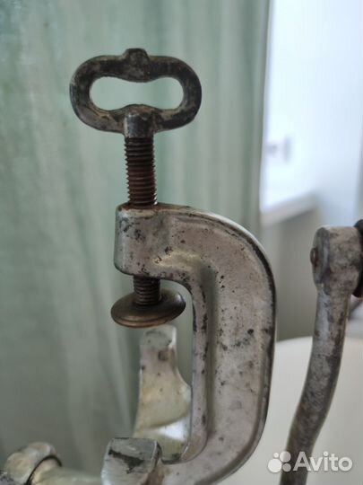 Мясорубка ручная СССР чугунная