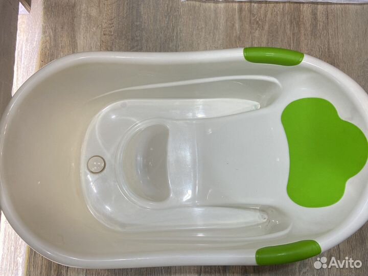 Ванночка для купания с горкой