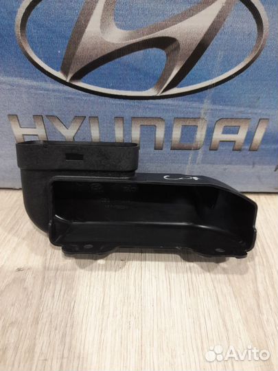 Патрубок воздухозаборника Воздухозаборник Hyundai