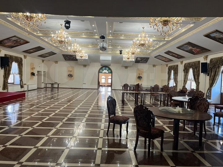 Помещение свободного назначения, 1823 м²