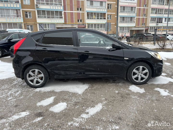 Hyundai Solaris 1.4 AT, 2011, 191 000 км