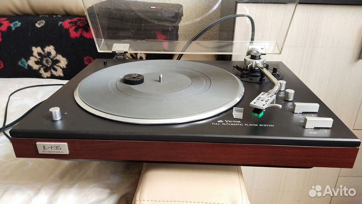 Виниловый проигрыватель Victor JL-F35