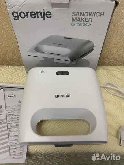 Сэндвичница BBK ES028