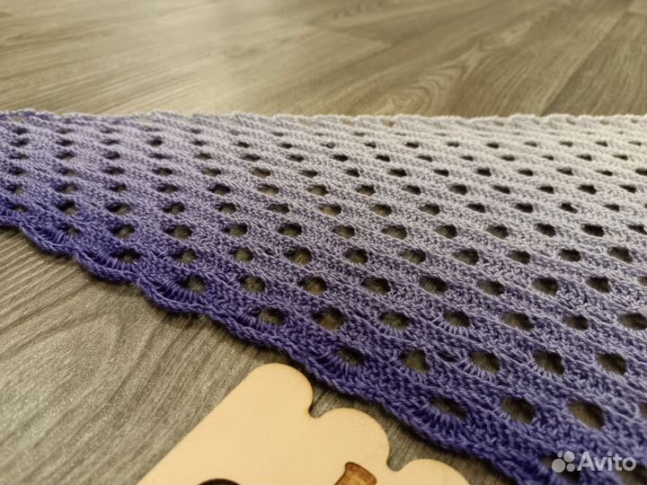 Бактус вязаный женский