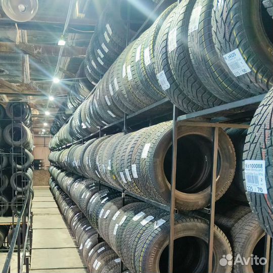 Yokohama dB Decibel E70 215/55 R17 94V