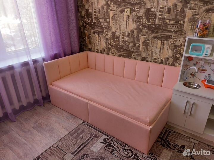 Кровать мягкая Фантазия с ящиками