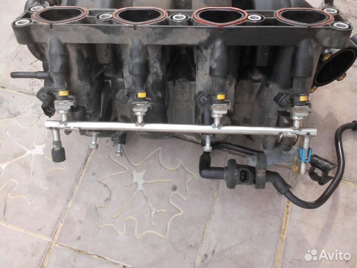 Впускной коллектор Опель астра н
