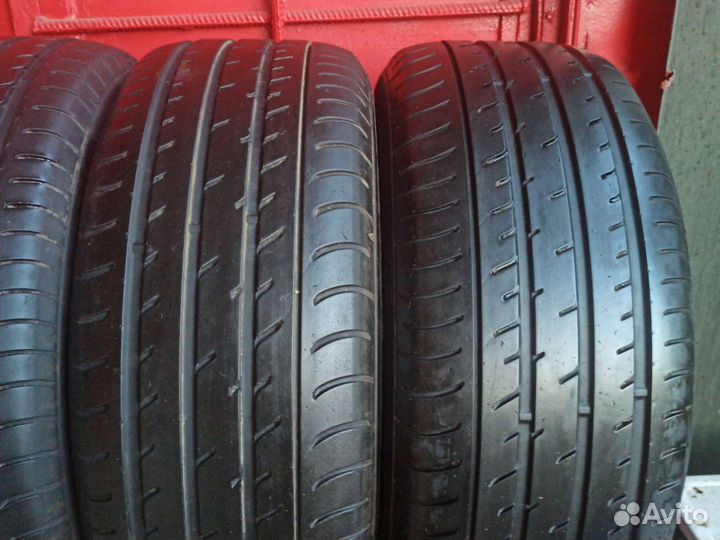 Toyo Proxes T1 Sport 235/55 R17
