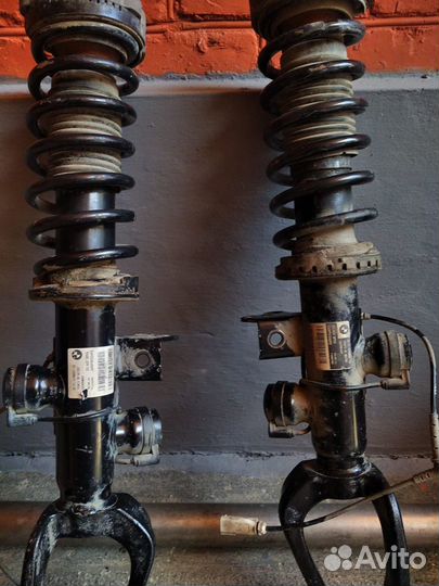 Передние амортизаторы BMW F10/11/13