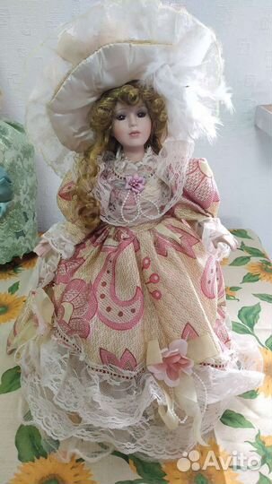 Кукла фарфоровая большая