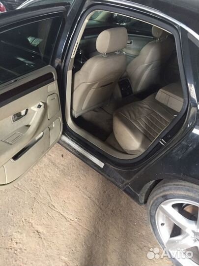 В разборе Audi A8 D3 2008 мотор 3.2