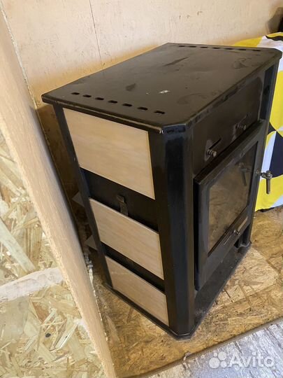 Печь-камин на дровах б/у