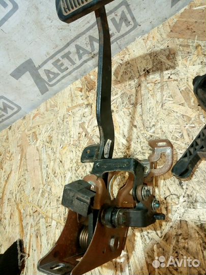 Педаль газа тормоза Kia Cerato 1.6 АКПП