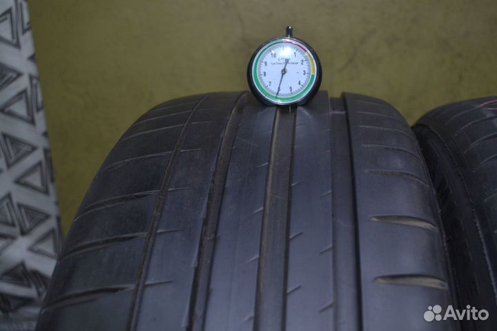 Michelin Pilot Sport 4 225/45 R19 96W