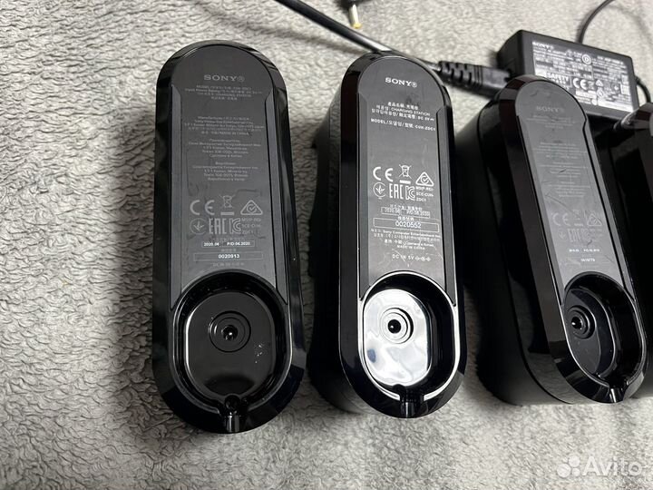 Док-станции для геймпадов PlayStation 4