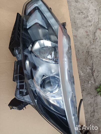 Фара левая Nissan Qashqai J11 100-18013