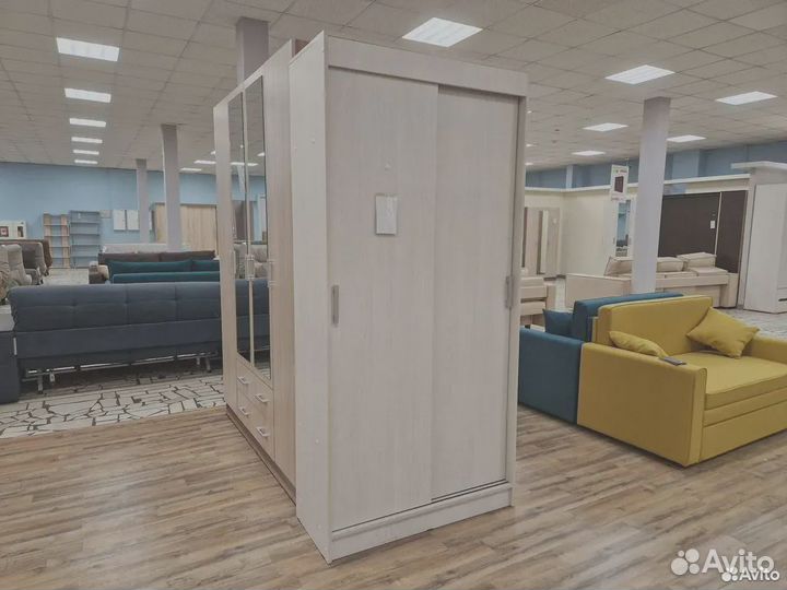 Шкаф-купе 1 метр