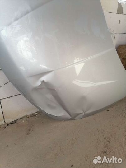 Капот Nissan tiida