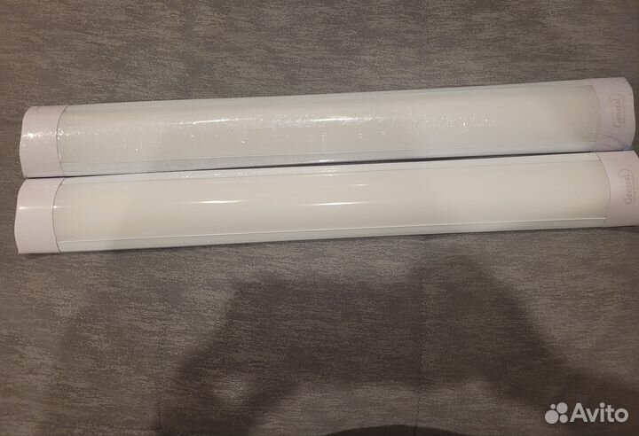 Светодиодный светильник линейный 18w-2 новый