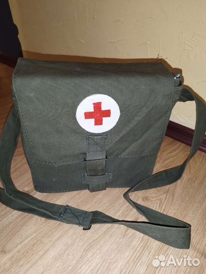 Сумка военно - медицинская