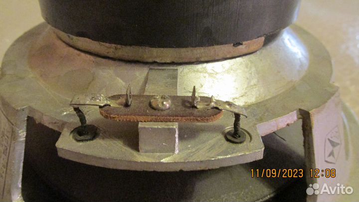 Низкочастотный динамик