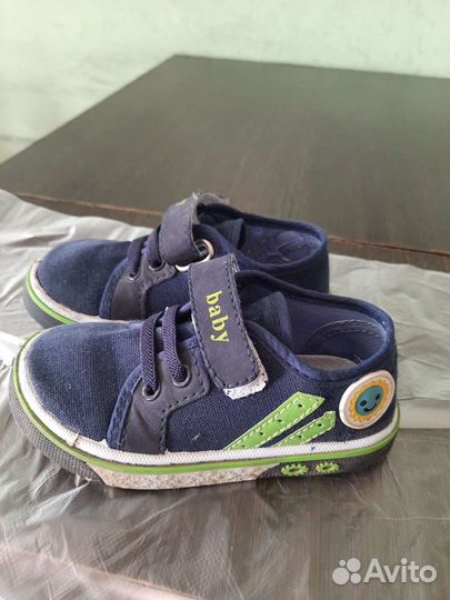 Детская обувь за обе 400